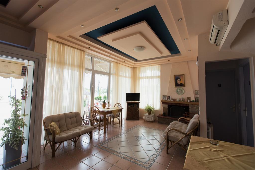 Hotel Akti Livanátai 外观 照片
