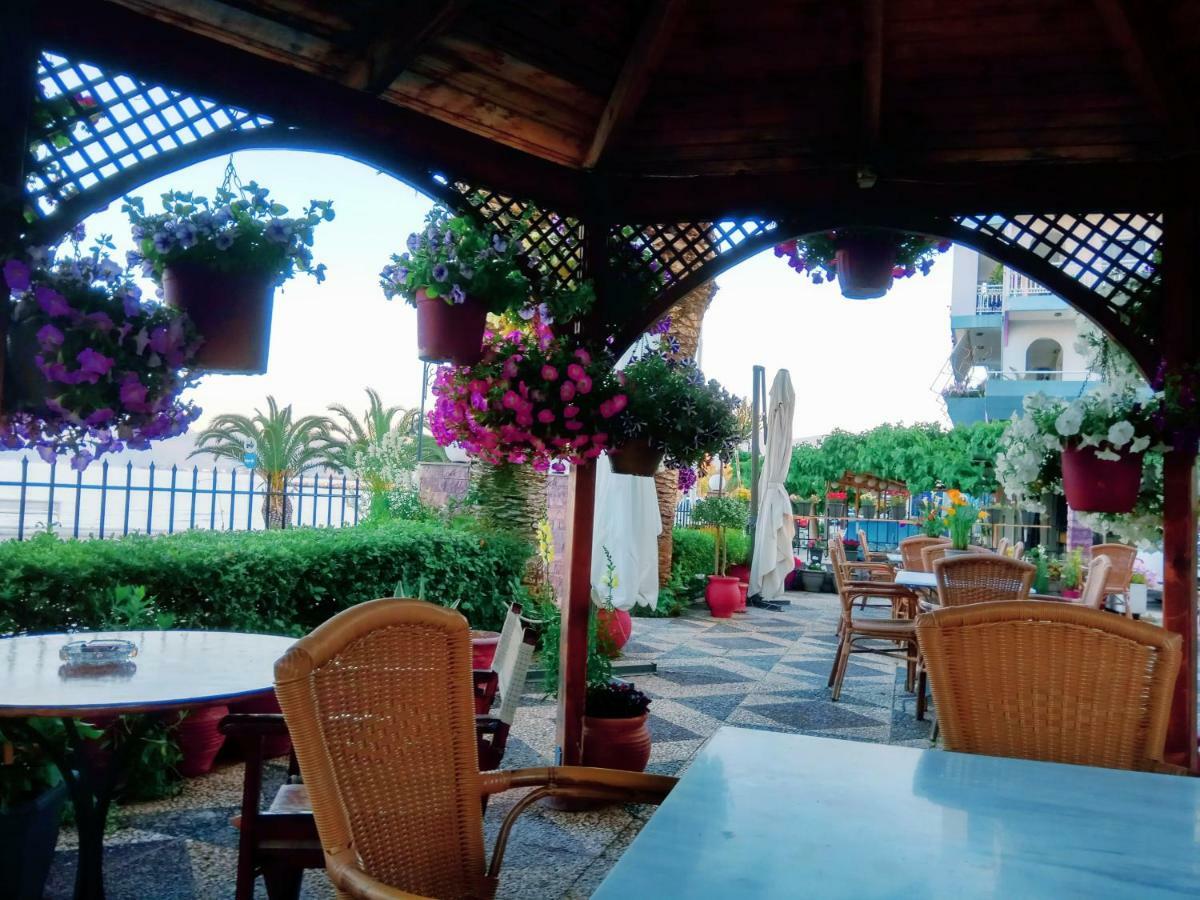 Hotel Akti Livanátai 外观 照片